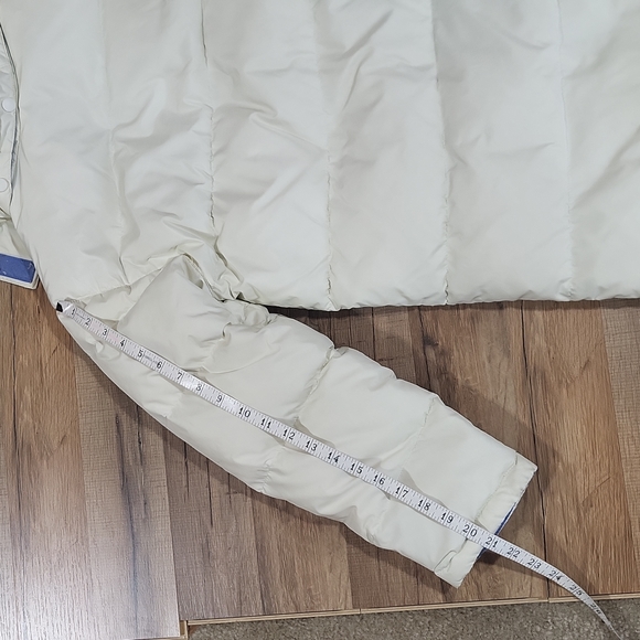 LANDS' END Ivory Blue Reversible Nylon & Down Puffer Coat with Detachable Hood - Picture 14 of 15